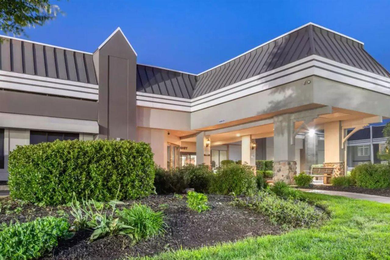 Clarion Hotel And Conference Center Harrisburg West New Cumberland Ngoại thất bức ảnh