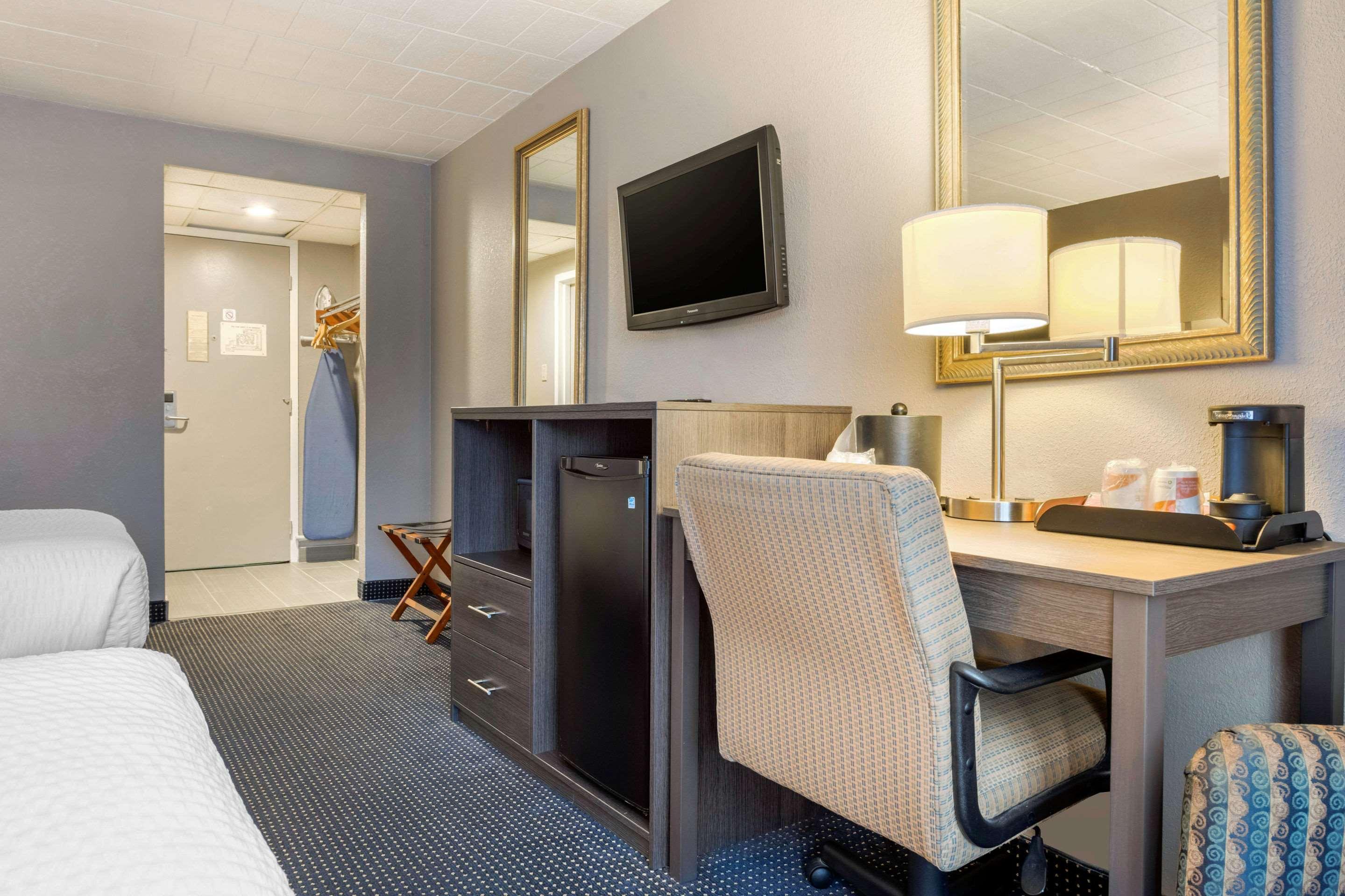 Clarion Hotel And Conference Center Harrisburg West New Cumberland Ngoại thất bức ảnh