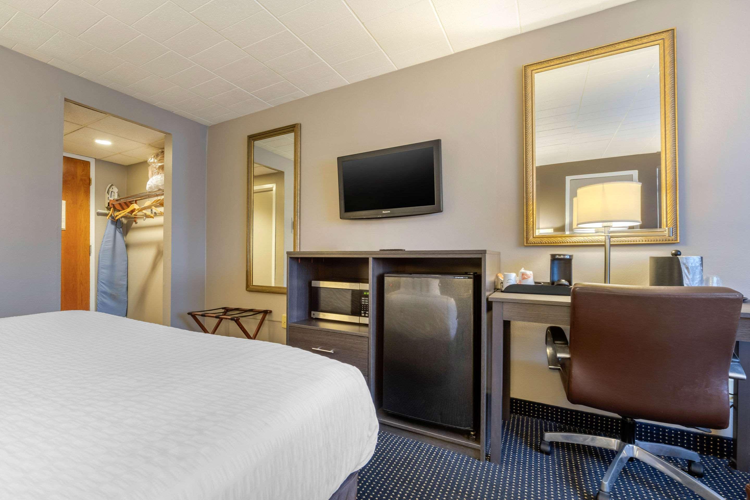 Clarion Hotel And Conference Center Harrisburg West New Cumberland Ngoại thất bức ảnh