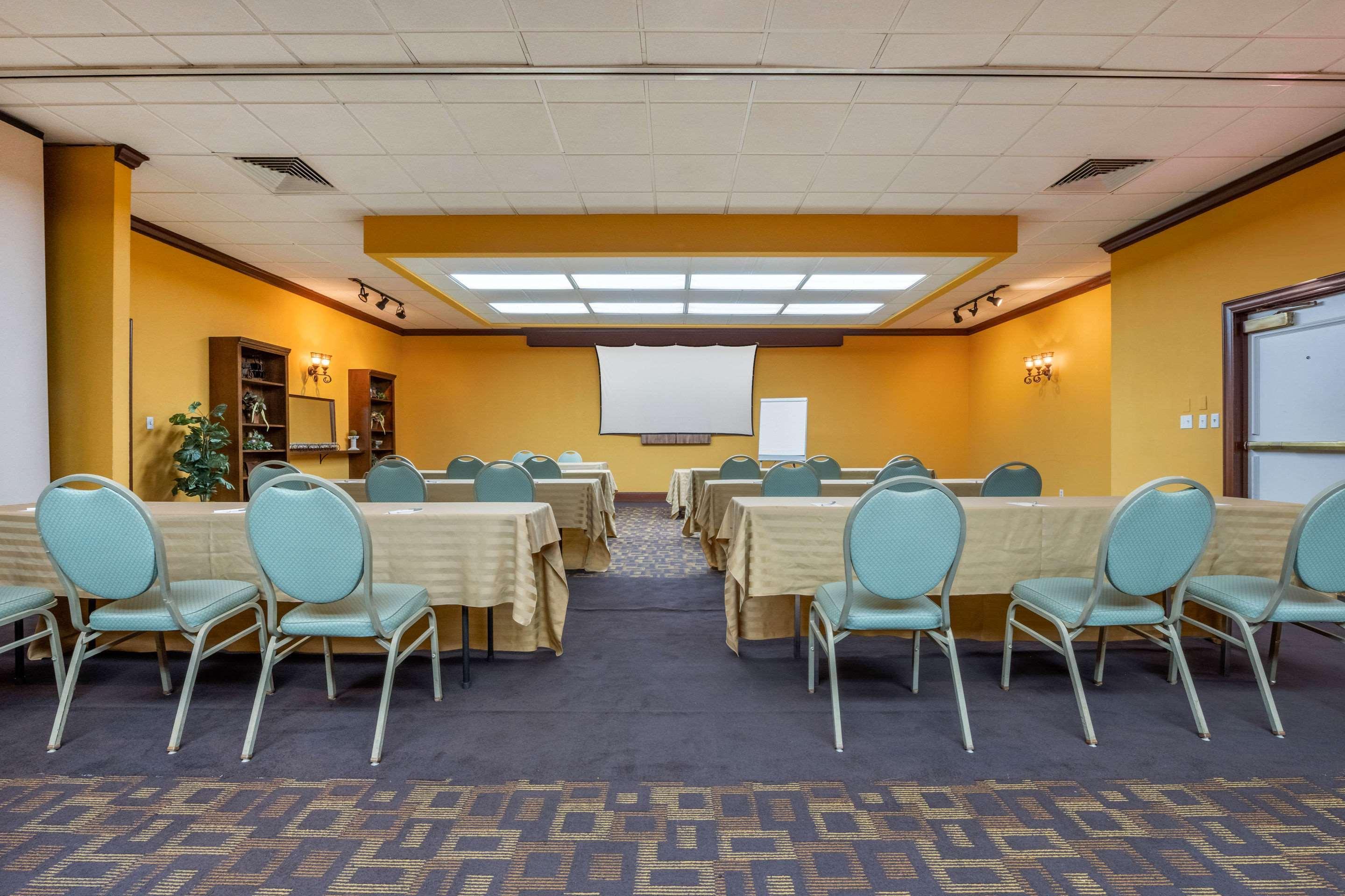 Clarion Hotel And Conference Center Harrisburg West New Cumberland Ngoại thất bức ảnh