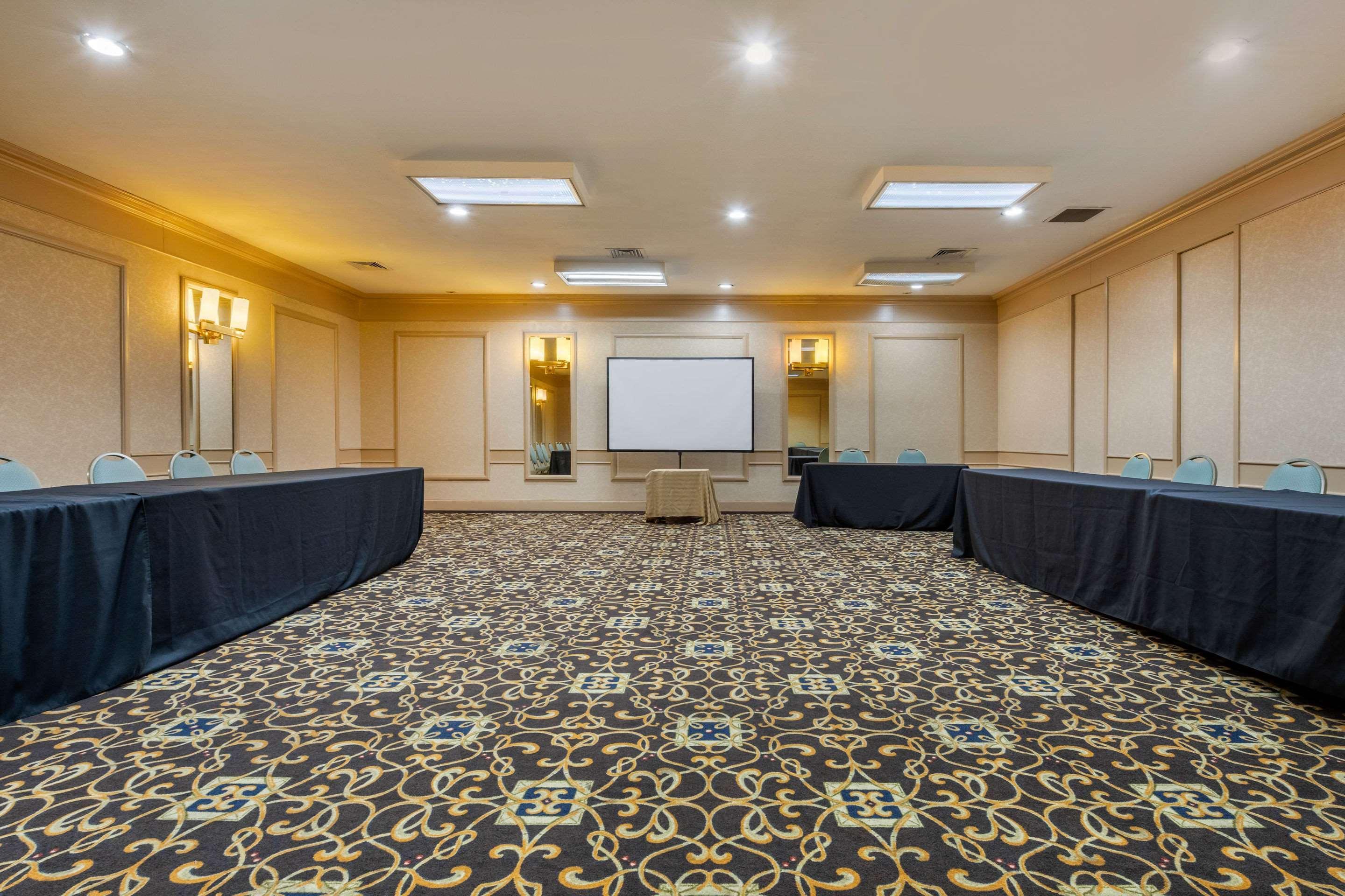 Clarion Hotel And Conference Center Harrisburg West New Cumberland Ngoại thất bức ảnh